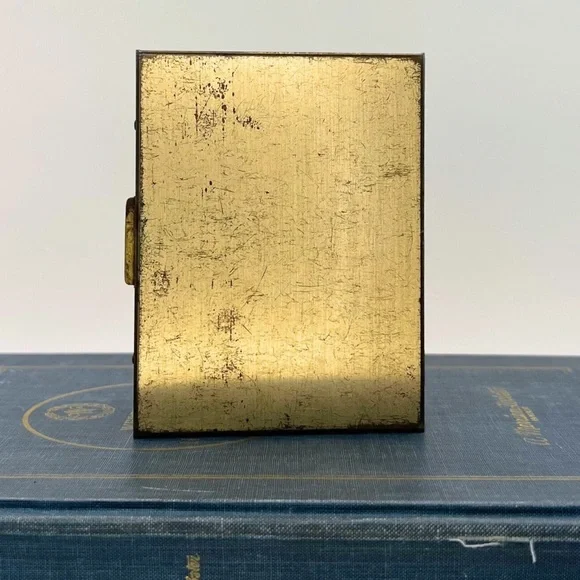 Vintage Brass Compact Case with Silk Photo / Vintage Beauty Compact - Picture 4 of 5